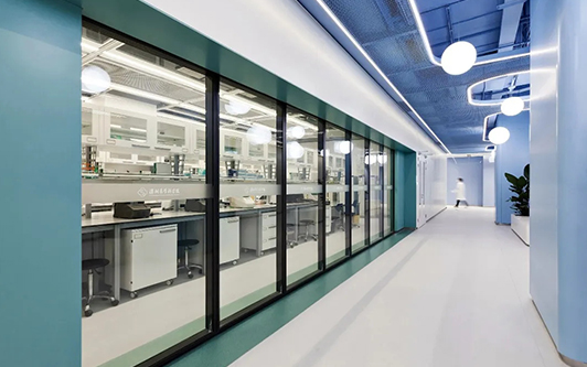 5G时代医学实验室设计要求及建设标准：构建安全与智能的科研堡垒